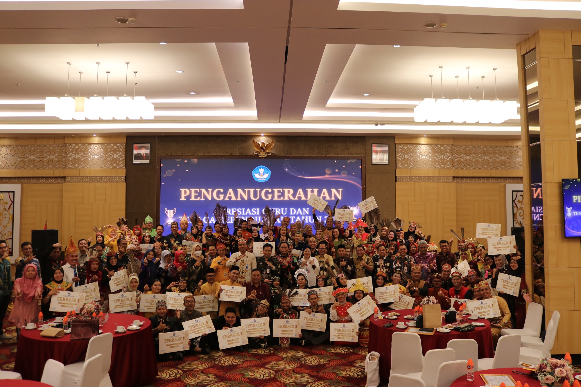 apresiasi-guru-dan-tenaga-kependidikan-provinsi-kalimantan-tengah-tahun-2025